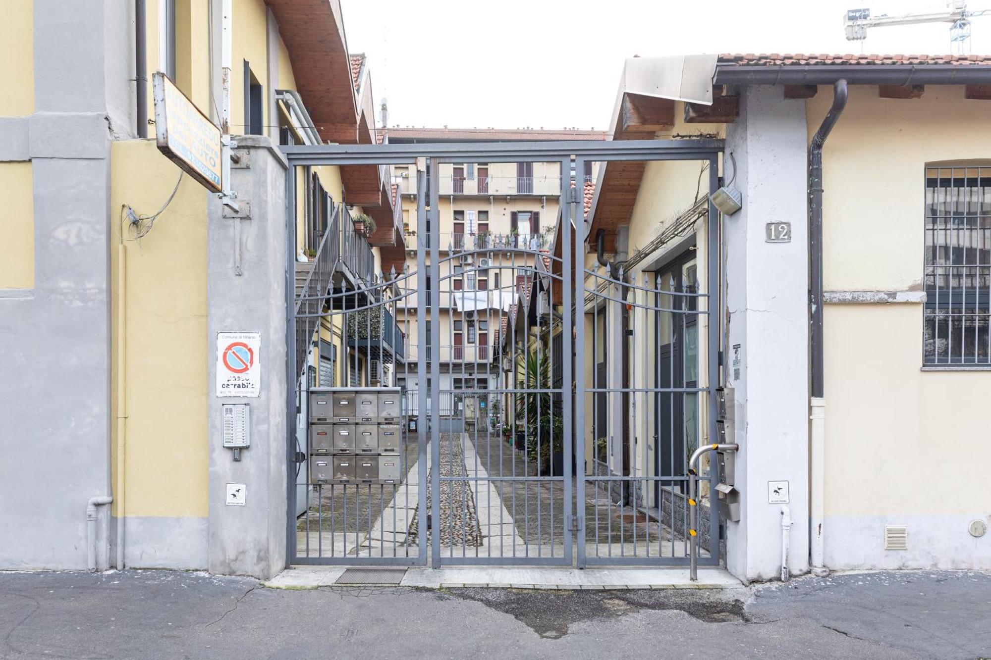 Fondazione Prada Exclusive Loft - Top Collection ミラノ エクステリア 写真